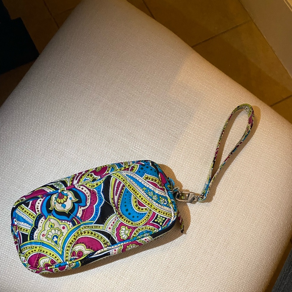 Like new Vera Wristlet